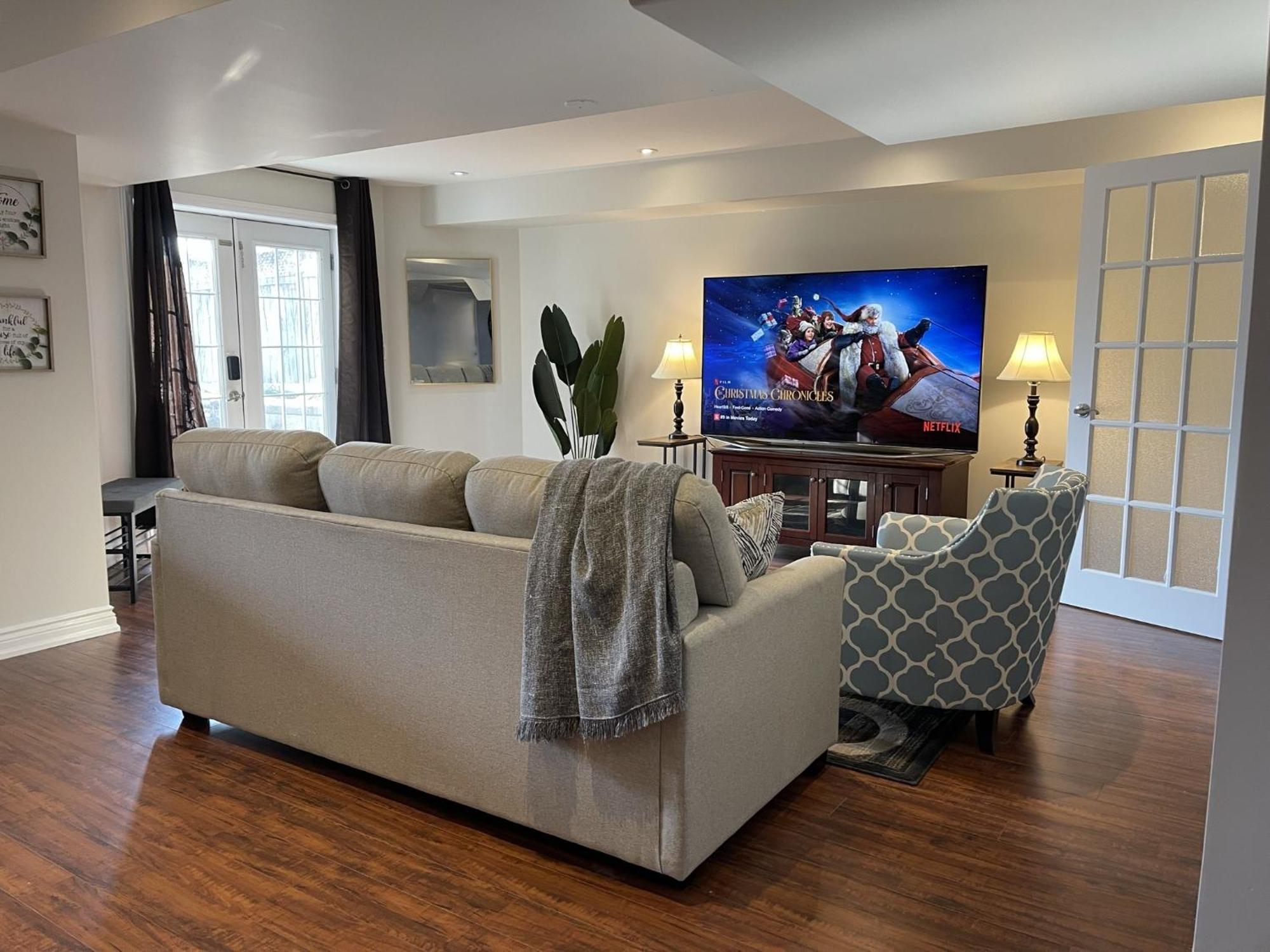 Cozy Lovely Ravine Facing Suite. Mississauga Luaran gambar