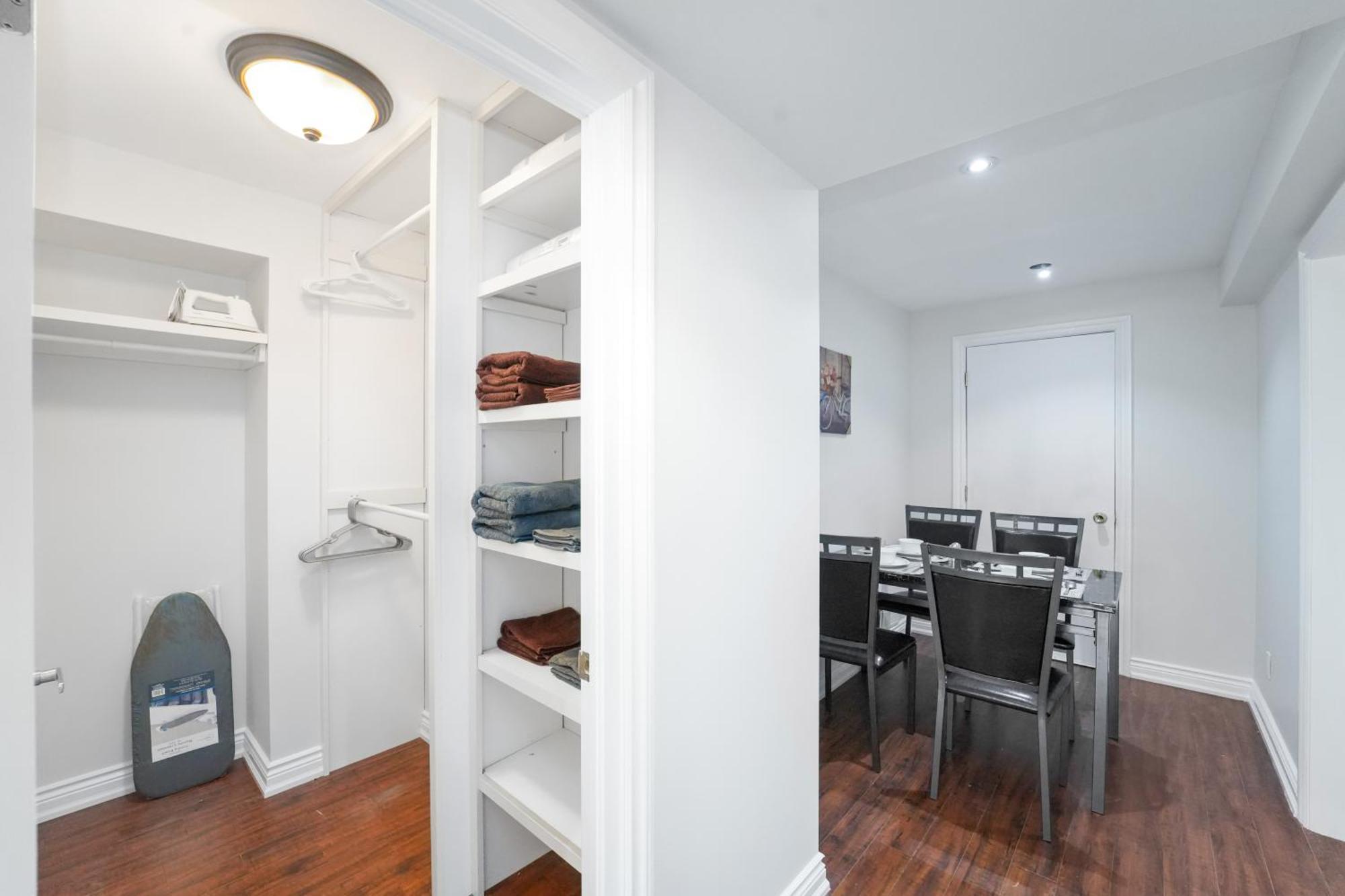 Cozy Lovely Ravine Facing Suite. Mississauga Luaran gambar